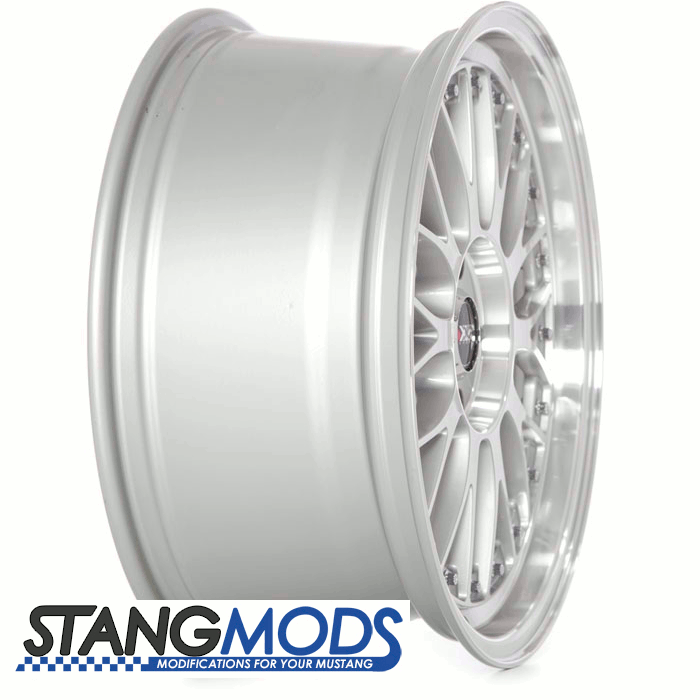 18x8.5 XXR521 Machined Silver Wheel (94-04) full side view