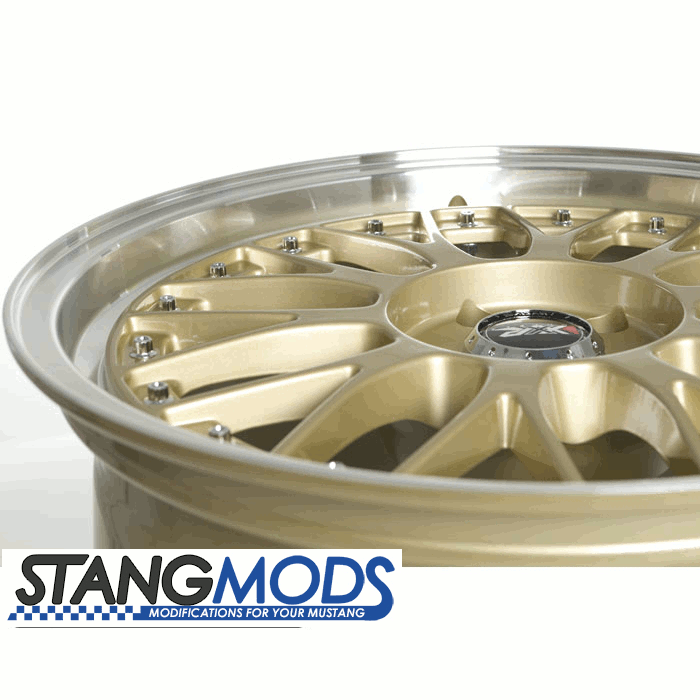 18x8.5 XXR521 Gold Wheel (94-04) top view close up