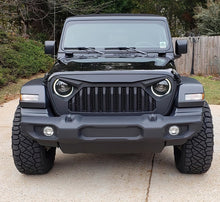Load image into Gallery viewer, Oracle Oculus Bi-LED Projector Headlights for Jeep JL/Gladiator JT - Matte Black - 5500K