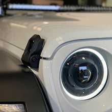 Load image into Gallery viewer, Oracle Oculus Bi-LED Projector Headlights for Jeep JL/Gladiator JT - Matte Black - 5500K