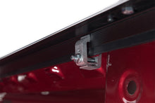 Load image into Gallery viewer, Tonno Pro 17-19 Ford F-250/F-350 Super Duty 6.8ft Bed Lo-Roll Tonneau Cover