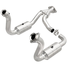 Load image into Gallery viewer, Magnaflow Conv DF 08-10 Ford F-250/F-250 SD/F-350/F-350 SD 5.4L/6.8L / F-450 SD 6.8L Y-Pipe Assembly