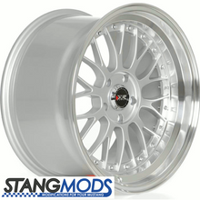 Load image into Gallery viewer, 18x10 XXR521 Hyper Silver Wheel (94-04) width view