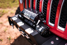 Load image into Gallery viewer, DV8 Offroad 18-22 Jeep JL &amp; 2020-22 JT Front Modular Bumper