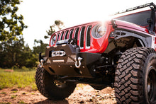 Load image into Gallery viewer, DV8 Offroad 18-22 Jeep JL &amp; 2020-22 JT Front Modular Bumper