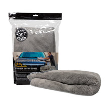 Load image into Gallery viewer, Chemical Guys Woolly Mammoth Microfiber Dryer Towel - 36in x 25in