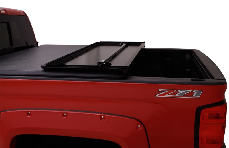 Lund 09-14 Ford F-150 Styleside (6.5ft. Bed) Hard Fold Tonneau Cover - Black