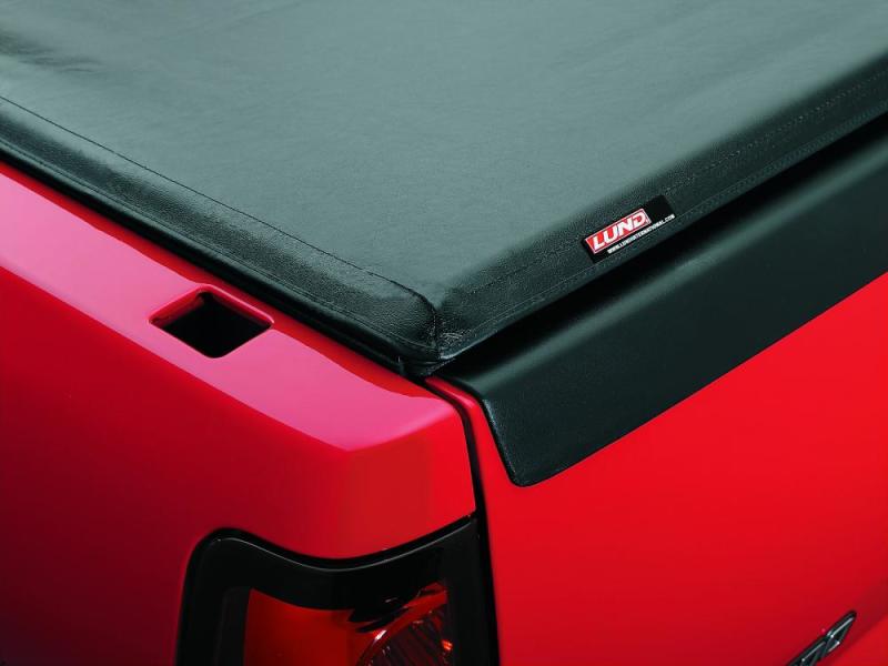 Lund 2019 Ford Ranger (5ft Bed) Genesis Roll Up Tonneau Cover - Black