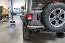 Load image into Gallery viewer, DV8 Offroad 2018+ Jeep Wrangler JL Wide Flat Fenders (Set of 4)